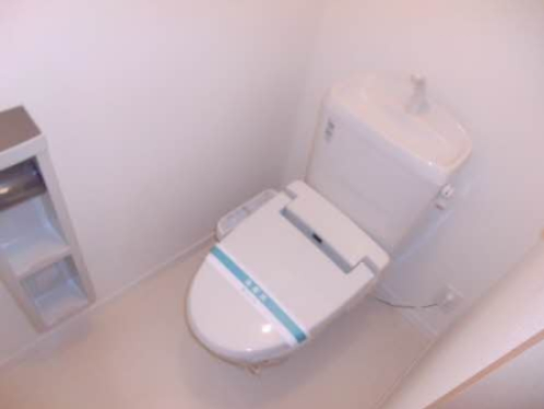 トイレ　同間取り別部屋写真です。