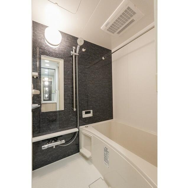 バス・シャワールーム　?