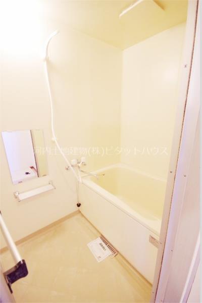 バス・シャワールーム　類似室内