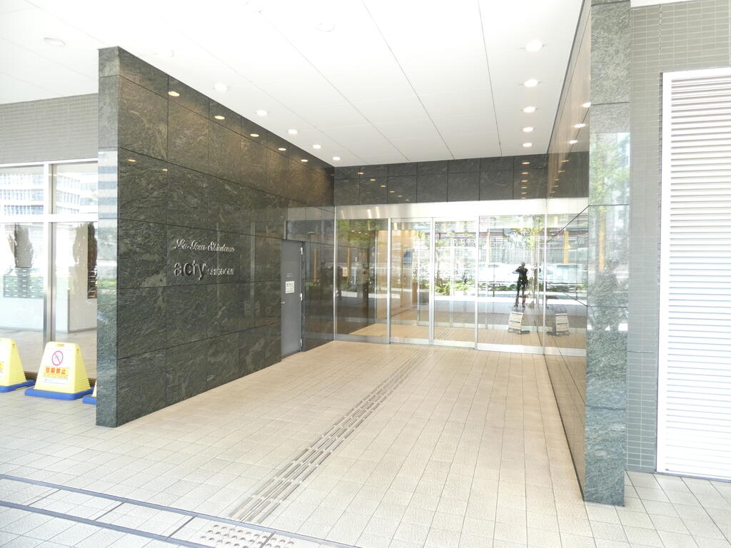 エントランス　エントランス