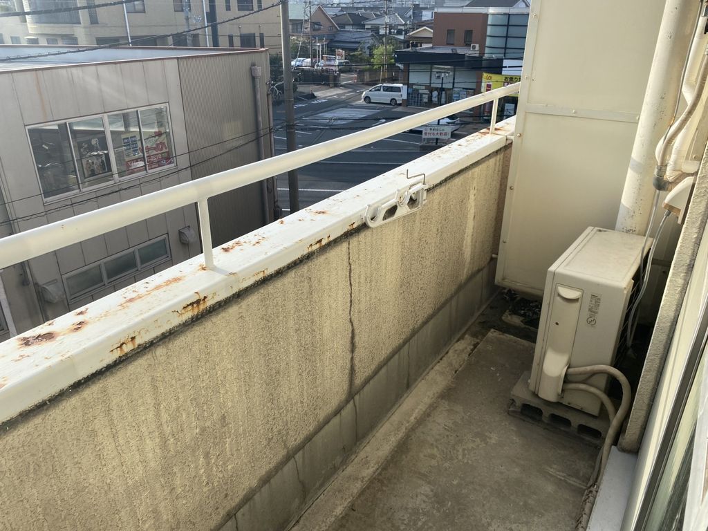 バルコニー　バルコニー