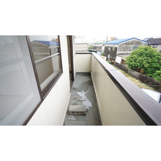 バルコニー　ベランダ