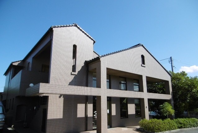 病院　高美が丘クリニック（病院）まで550m