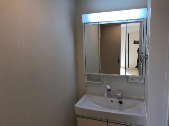 洗面設備　洗髪洗面化粧台