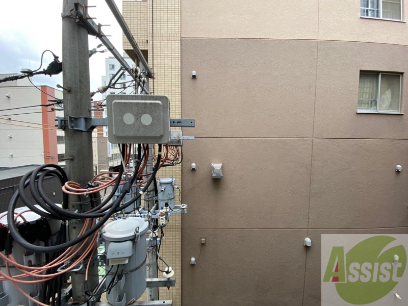 バルコニー　眺望はこちら。静かな住宅街という印象を受けました。