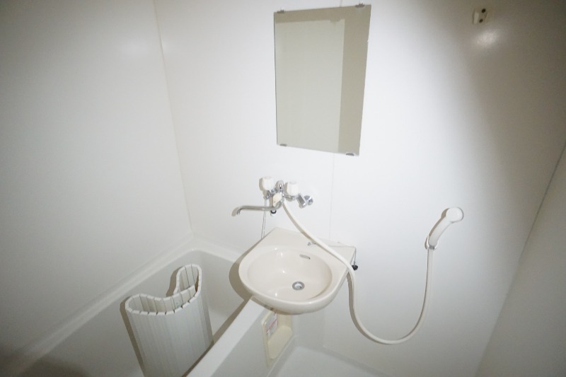 バス・シャワールーム　バスルーム