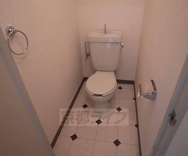 トイレ　かわいらしい雰囲気のトイレです。