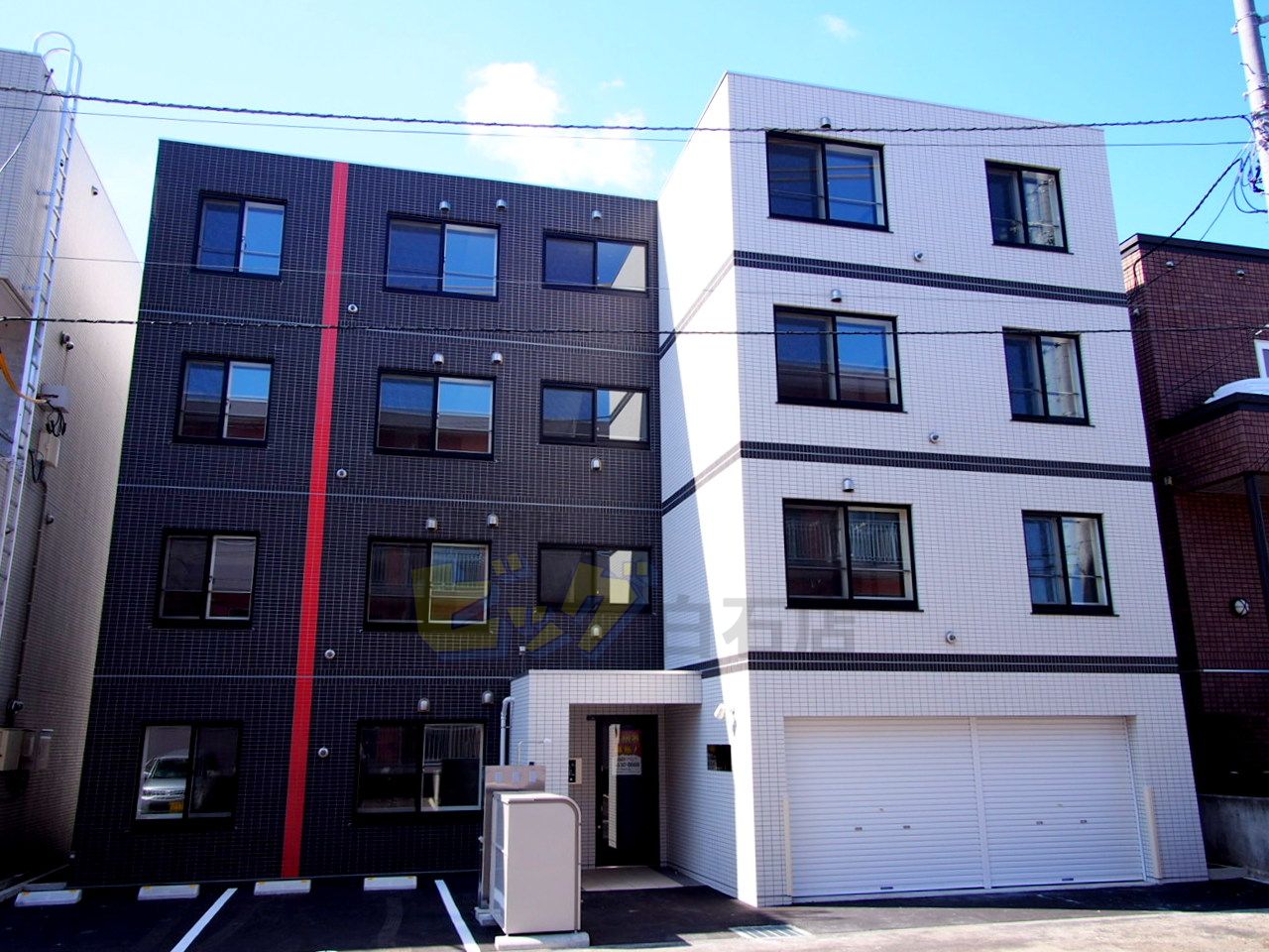 建物外観　エアコン付きの１ＬＤＫマンションです♪