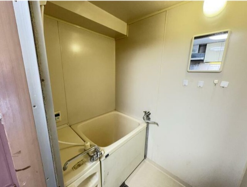 バス・シャワールーム　別号室イメージ