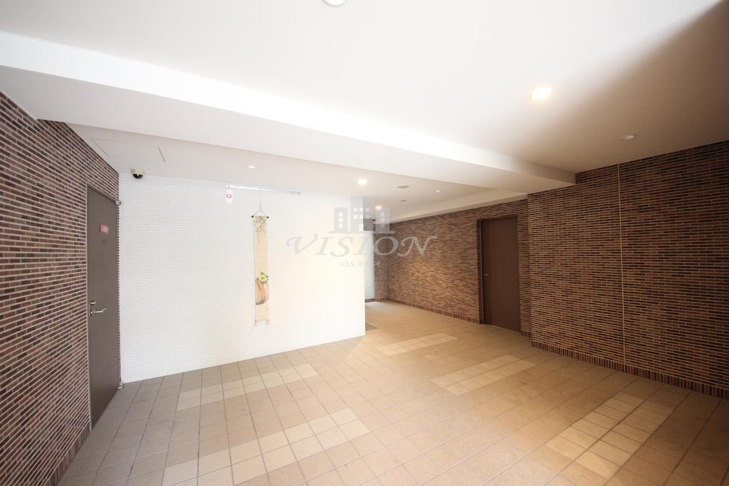 エントランス　写真は別タイプとなります。