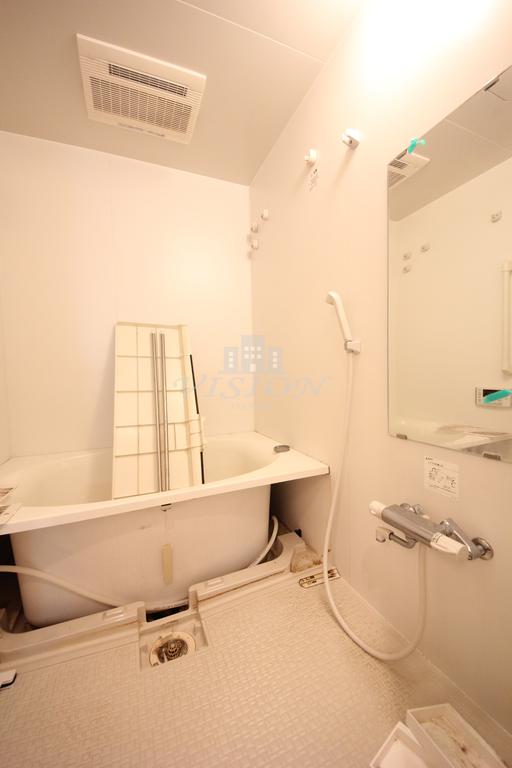 バス・シャワールーム　写真は別タイプとなります。