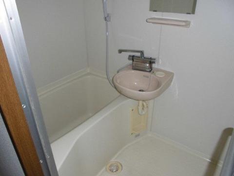 バス・シャワールーム　グランドハイネス御成