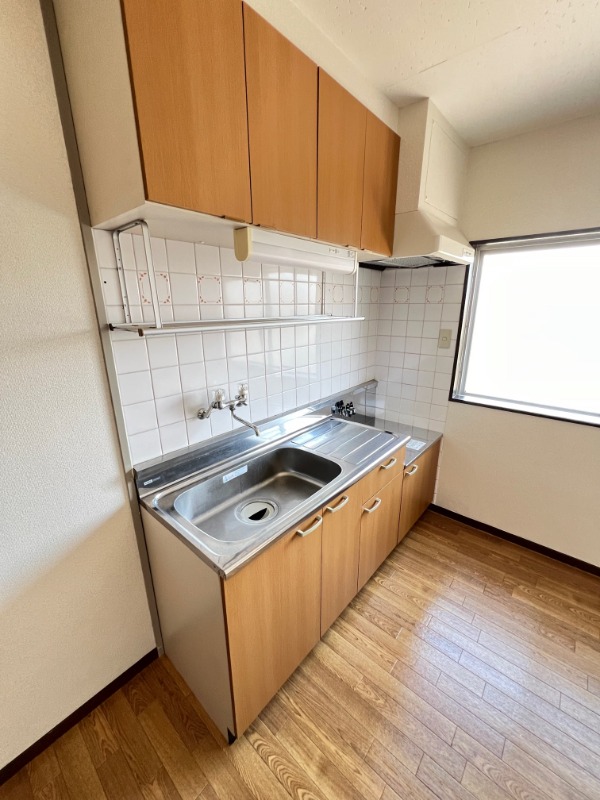 キッチン　※他部屋写真使用