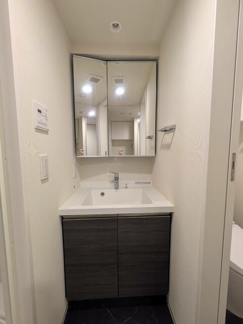 洗面設備　３０２号室