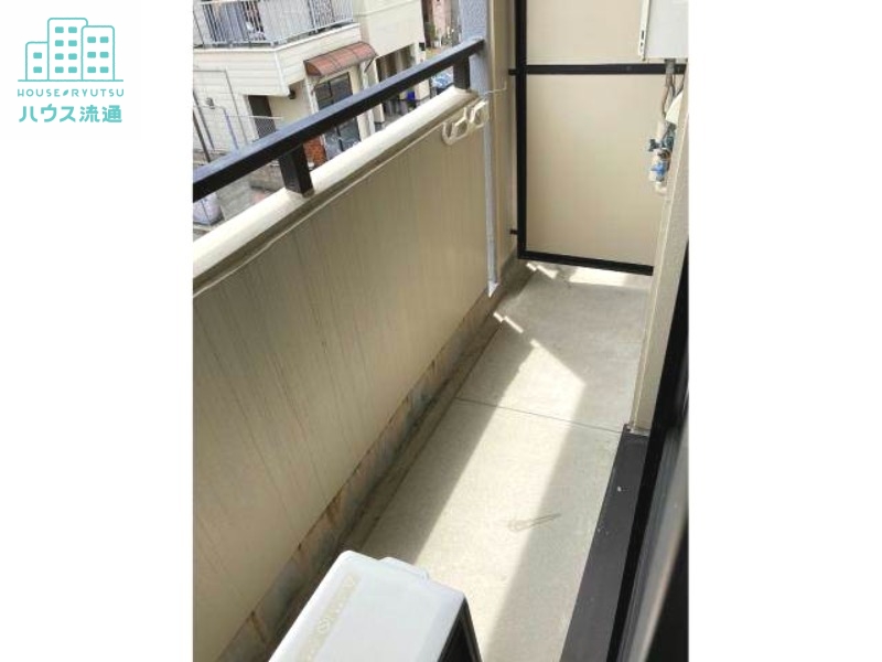 バルコニー　※別号室の写真です