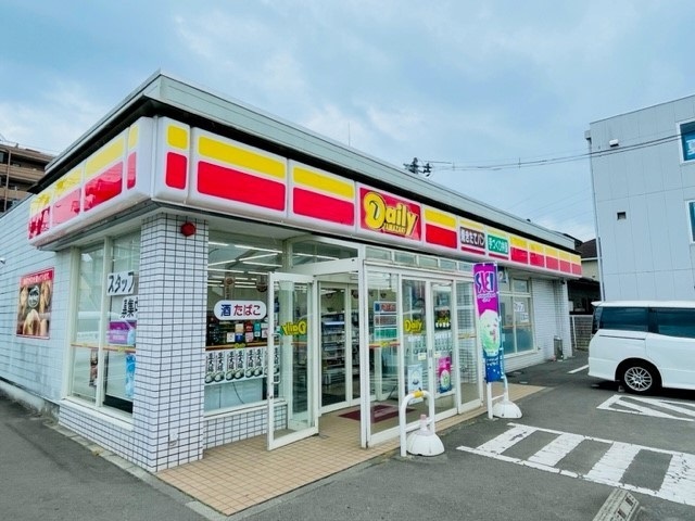 コンビニ　デイリーヤマザキ仙台南仙台店（コンビニ）まで40m