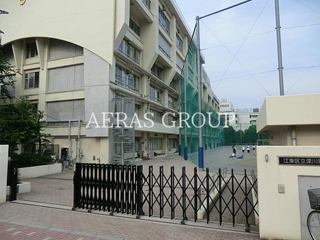 中学校　江東区立深川第八中学校（中学校）まで1040m