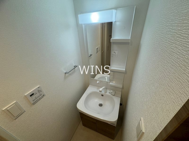 洗面設備　※別部屋参考写真です。