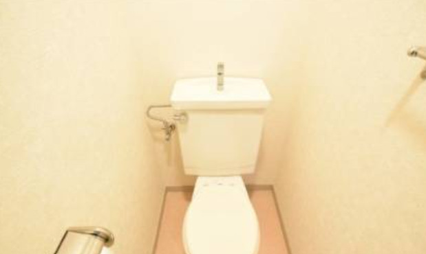 トイレ　別号室参考写真