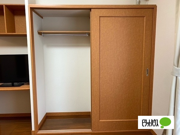 収納　クローゼット