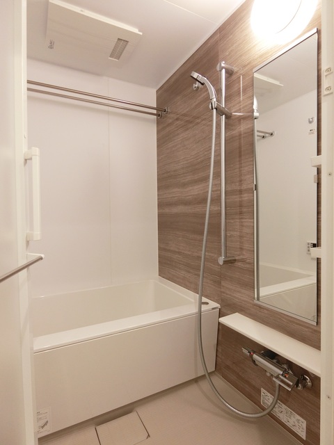 バス・シャワールーム　バス