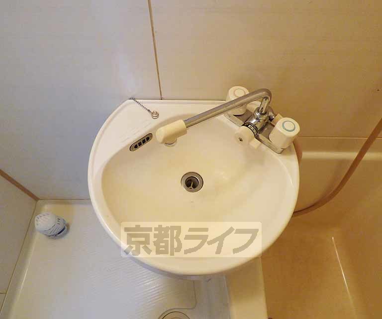 洗面設備　洗面台です。