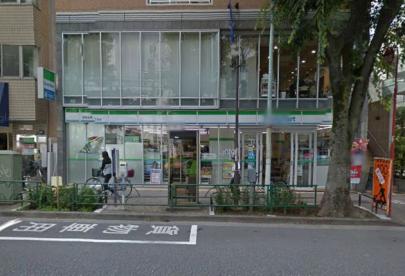 コンビニ　ファミリーマート 阿佐谷南三丁目店（コンビニ）まで521m