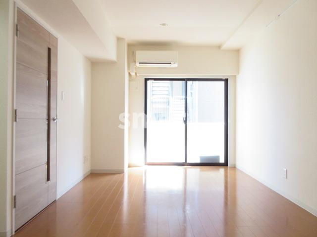 居室・リビング　居間です