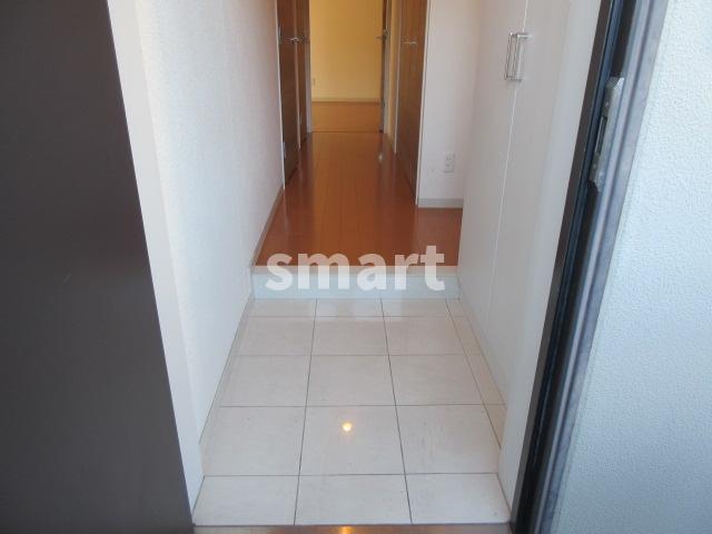 玄関　落ち着いた玄関です