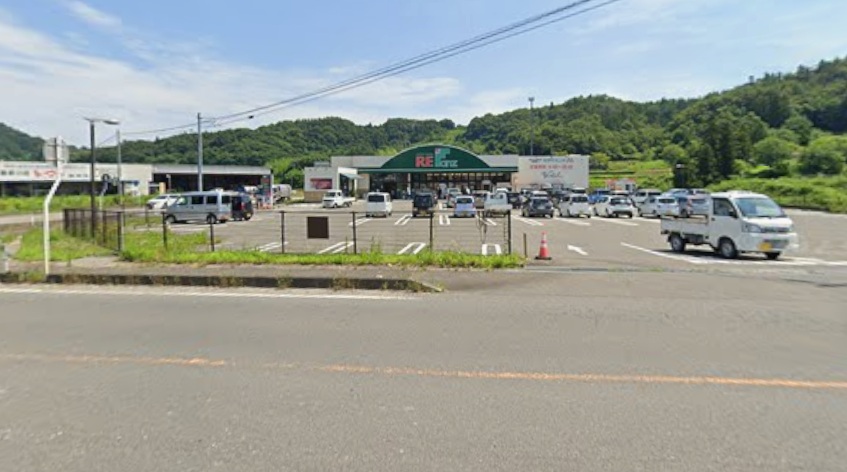 スーパー　ファンズ 霊山店（スーパー）まで1800m