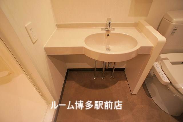 洗面設備　同型イメージ