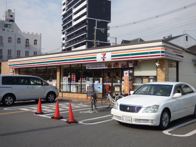 コンビニ　セブンイレブン（コンビニ）まで350m
