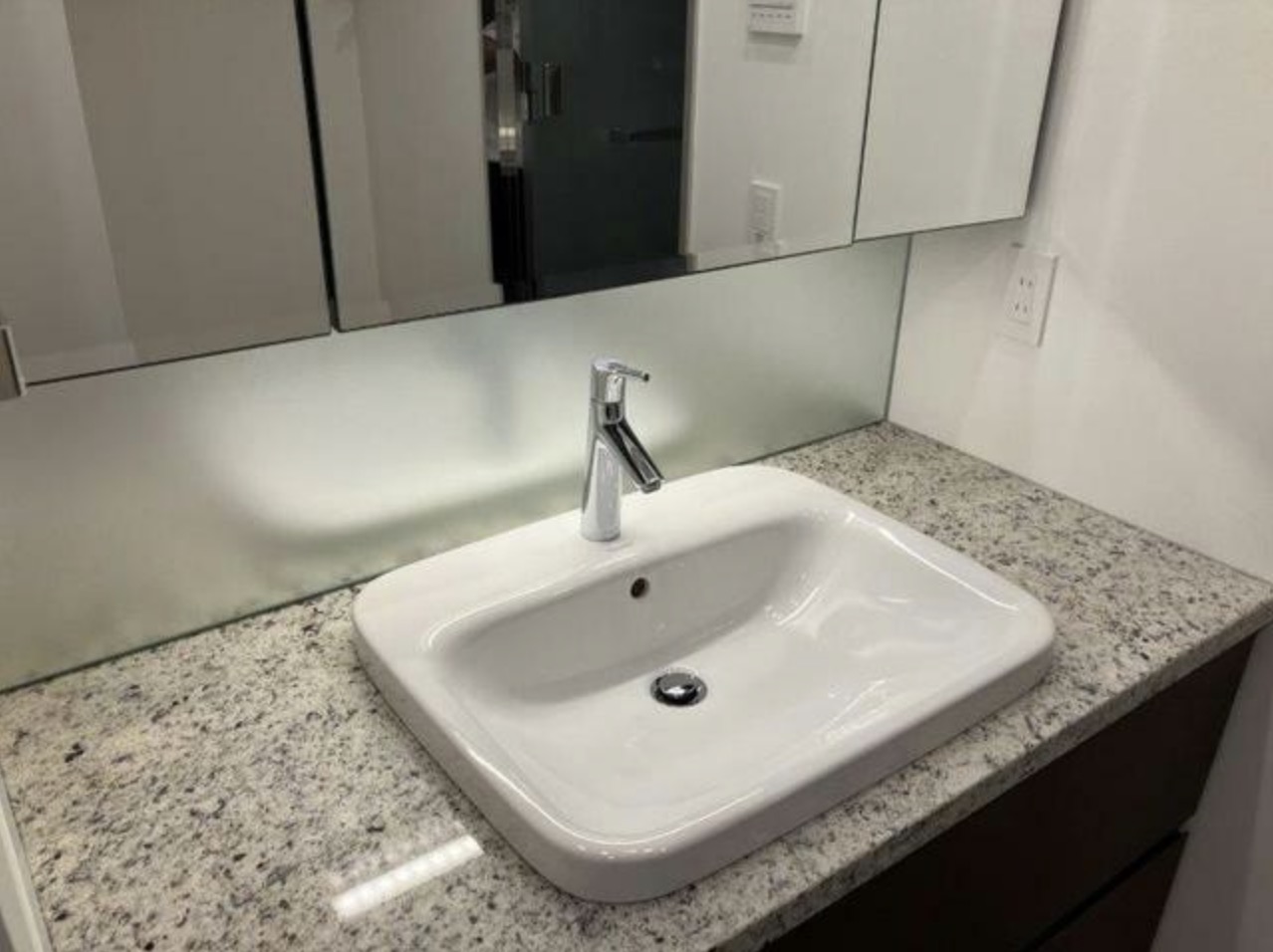 洗面設備　別部屋参考写真