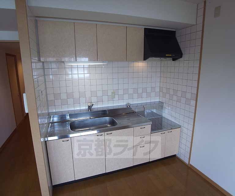 キッチン　白を基調としたキッチンです！