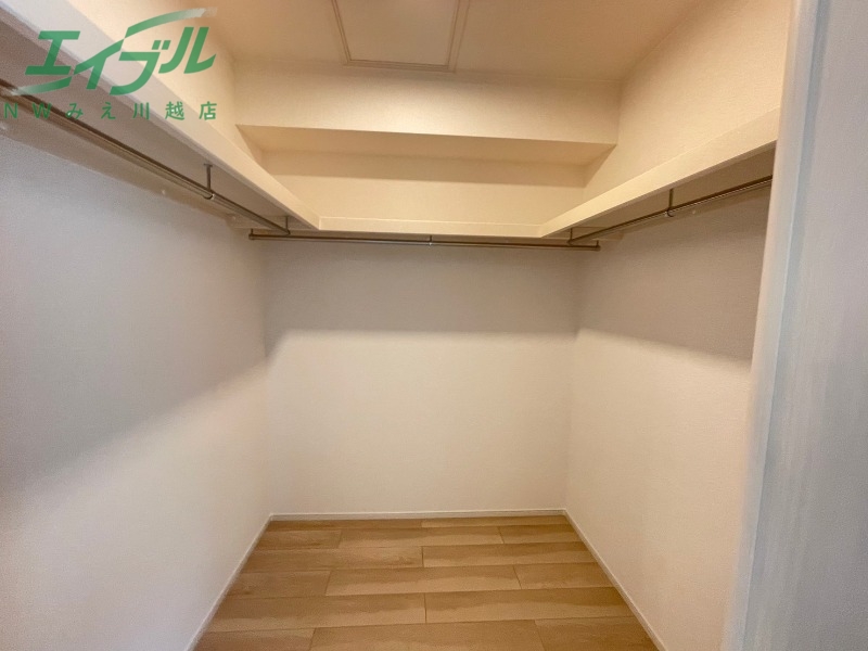 収納　同物件別室反転タイプ画像