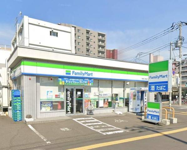 コンビニ　ファミリーマート札幌北３２条西４丁目店（コンビニ）まで358m