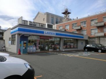 コンビニ　ローソン 西院春日通店（コンビニ）まで100m