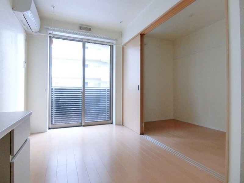 居室・リビング　図面と現状に相違がある場合には現状を優先