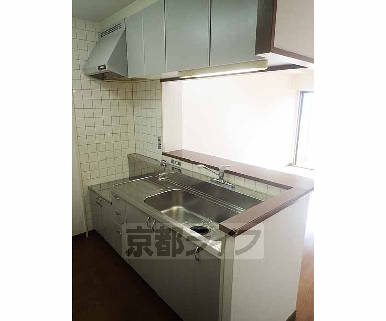 キッチン　大型キッチンです。