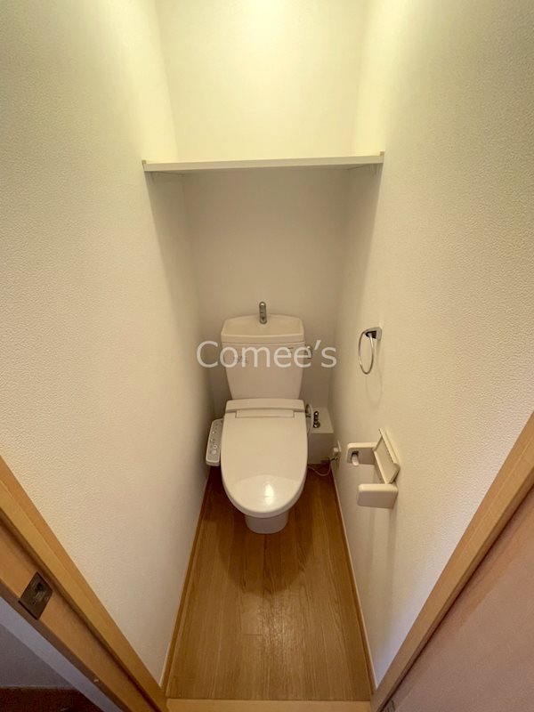 トイレ　温水洗浄便座