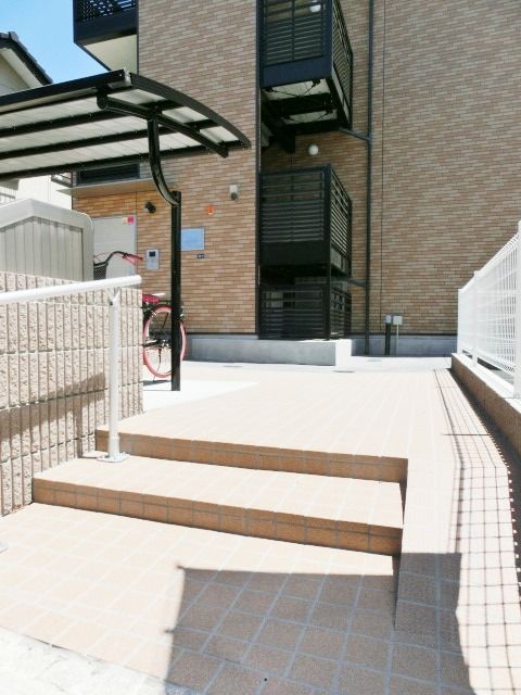 エントランス　エントランスアプローチ