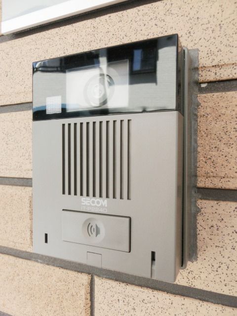 その他　玄関前にＴＶモニタホン有