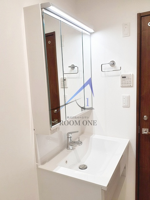 洗面設備　洗面台です。