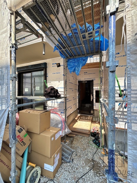 ロビー　外観（建築中）