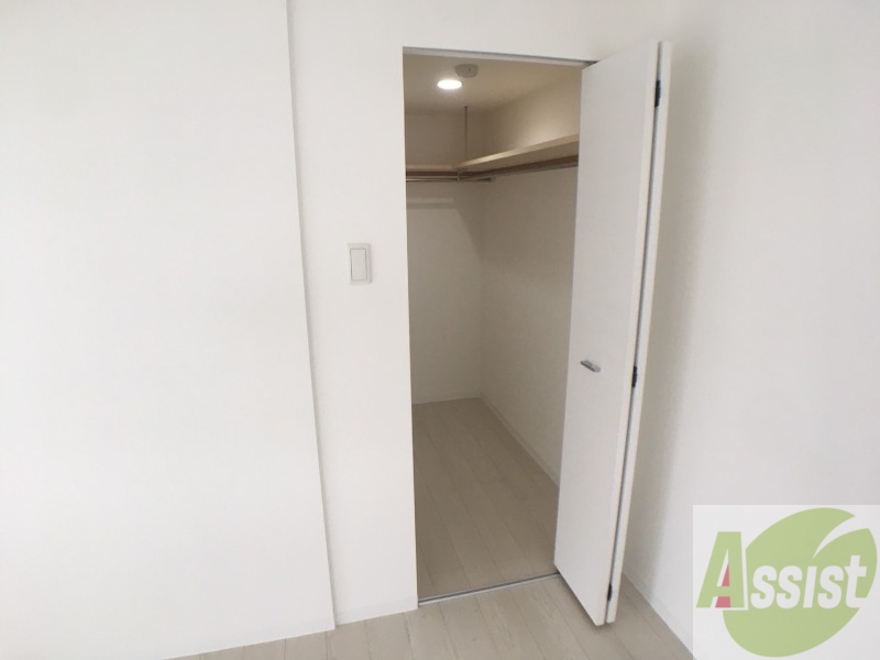 収納　寝室のクローゼットにもたくさん収納出来ますね！