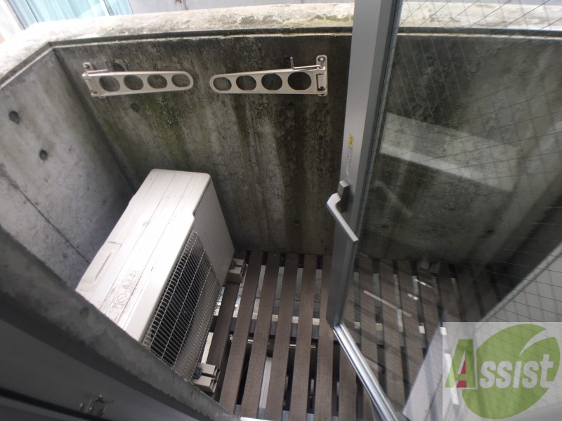 バルコニー　バルコニーです。天気の良い日には外干しができます！