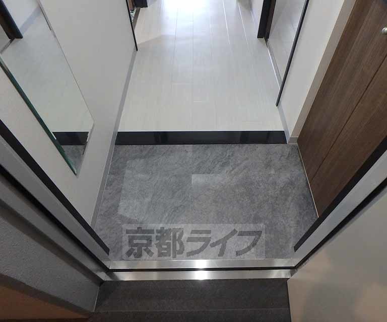 玄関　靴はそろえましょう