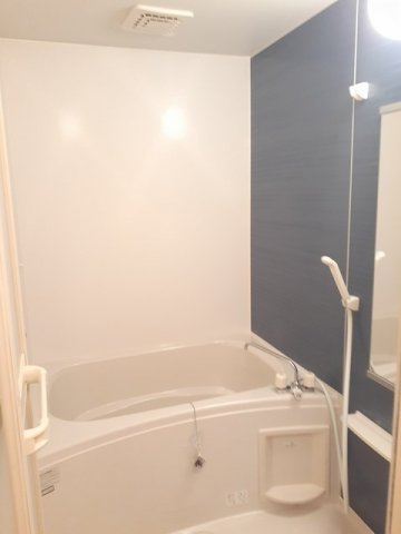 バス・シャワールーム　お風呂で日々の疲れを落としましょう