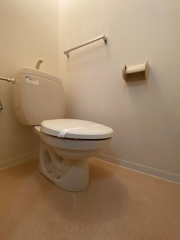 トイレ　コンパクトで使いやすいトイレです