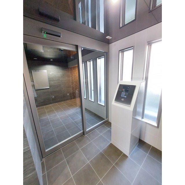 エントランス　オートロック